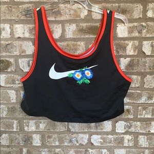 NWT Nike Cropped Tank
